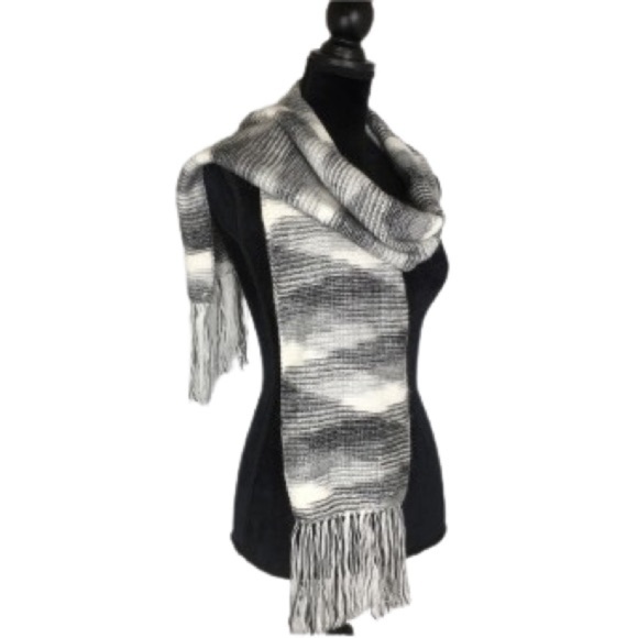 Peruvian Alpaca Genuino Soft Cozy Knit Winter Scarf Gray Cream Fringe Unisex - Picture 1 of 8